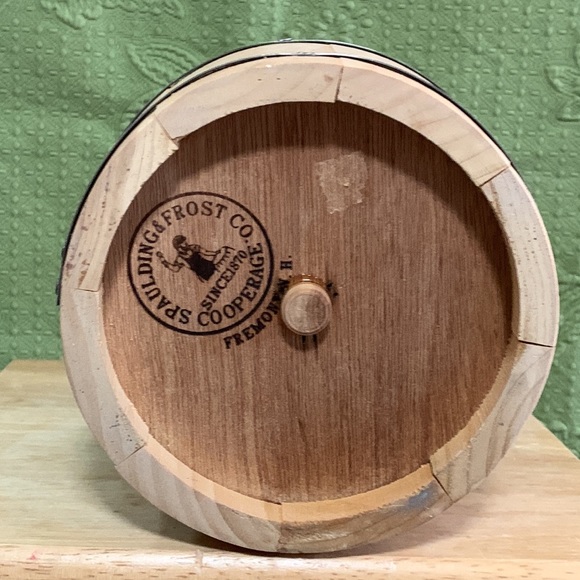 Solid Wood Bucket - Picture 4 of 5